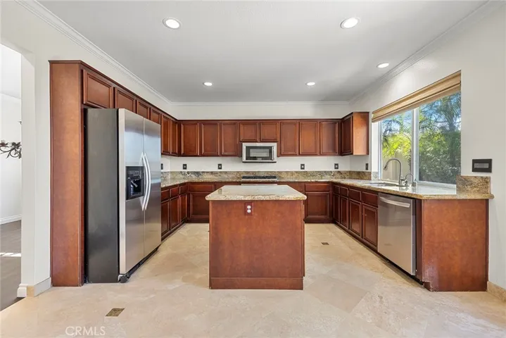 8805 E Fallsview Road, Anaheim Hills, California 92808