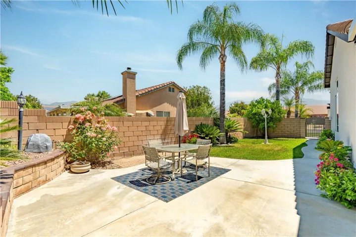 945 Corwin Place, Hemet, California 92544