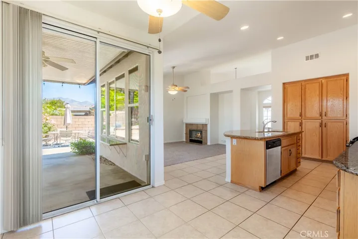 945 Corwin Place, Hemet, California 92544