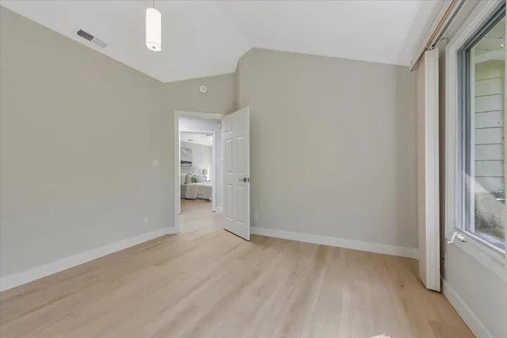 2970 South Court, Palo Alto, California 94306