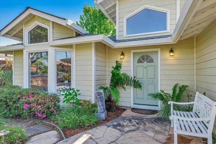 2970 South Court, Palo Alto, California 94306