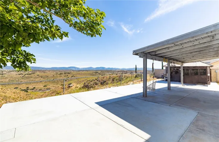 15055 Halinor Street, Hesperia, California 92345