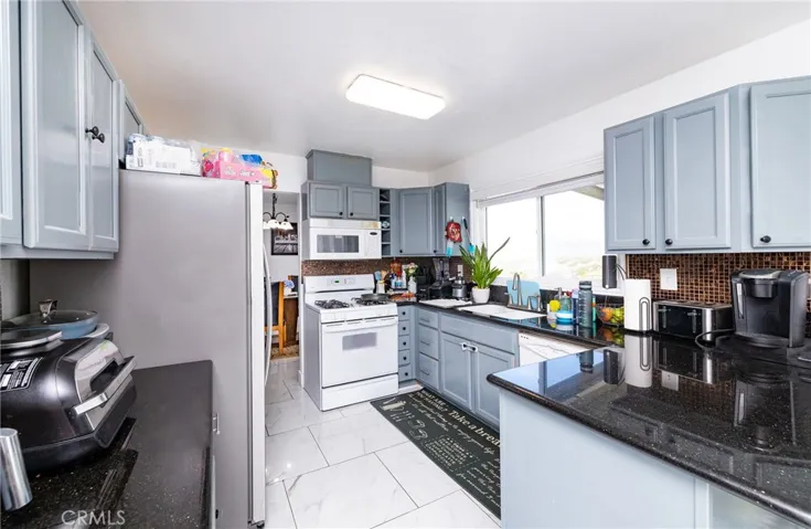 15055 Halinor Street, Hesperia, California 92345