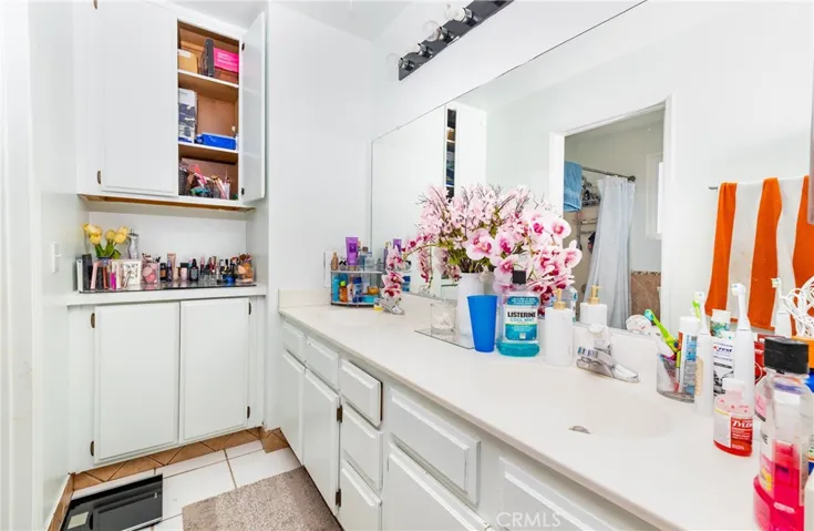 15055 Halinor Street, Hesperia, California 92345