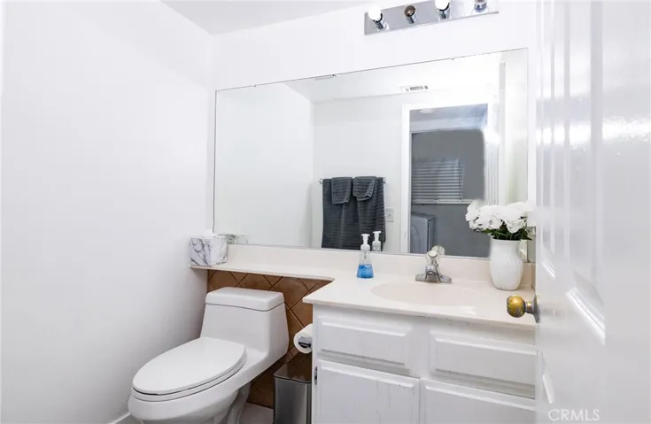15055 Halinor Street, Hesperia, California 92345