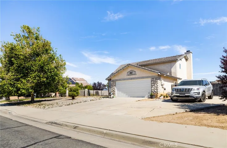 15055 Halinor Street, Hesperia, California 92345
