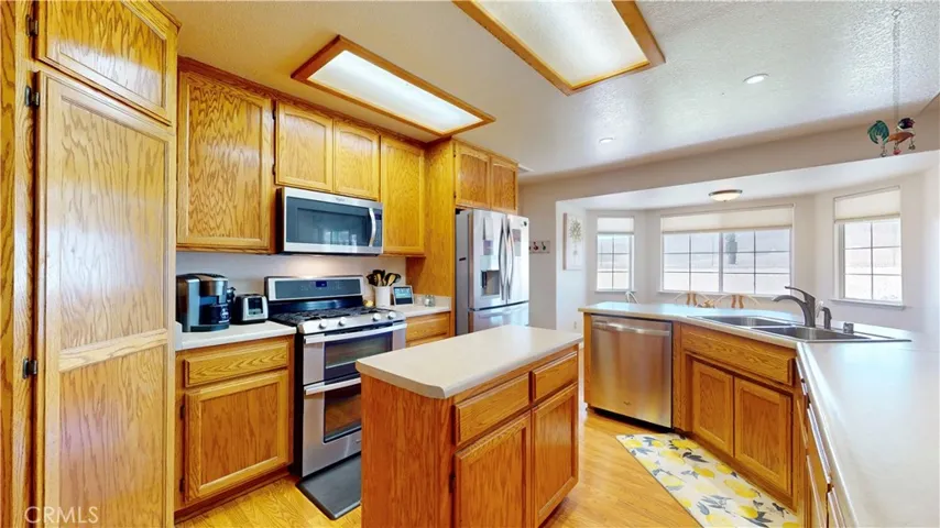 34789 F Street, Barstow, California 92311