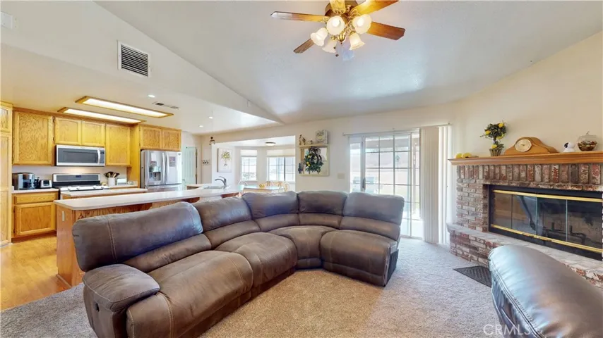 34789 F Street, Barstow, California 92311