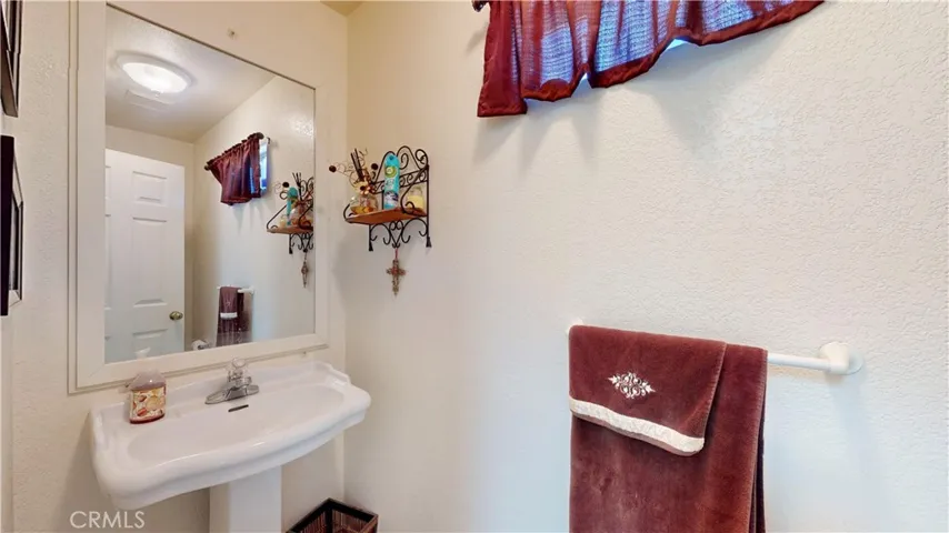 34789 F Street, Barstow, California 92311