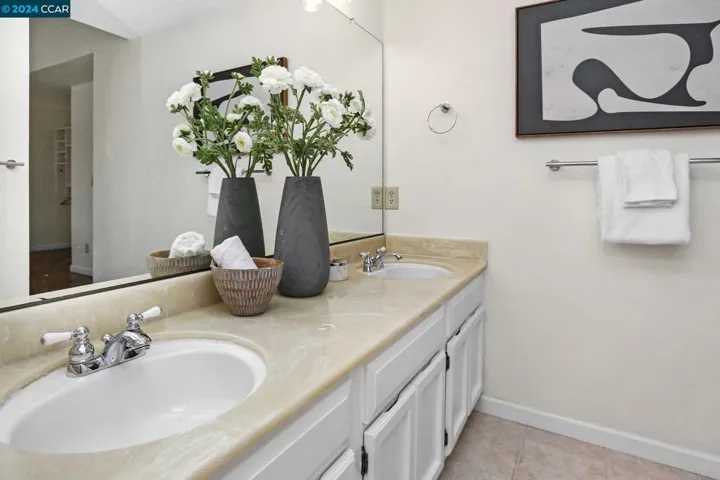 6 Donegal Way, Martinez, California 94553