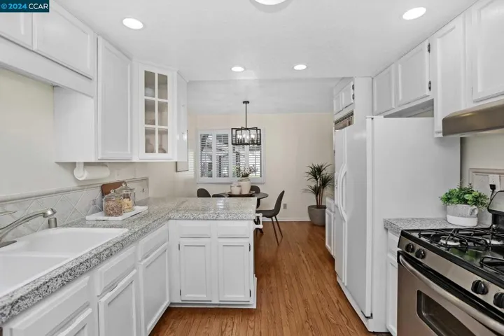 6 Donegal Way, Martinez, California 94553