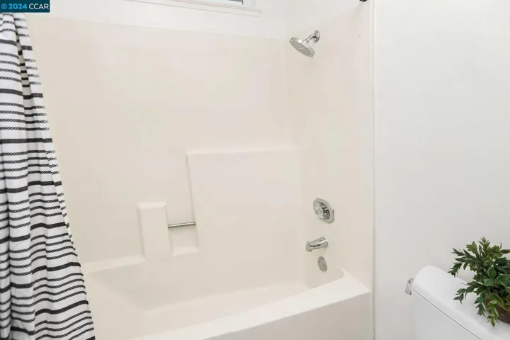 6 Donegal Way, Martinez, California 94553