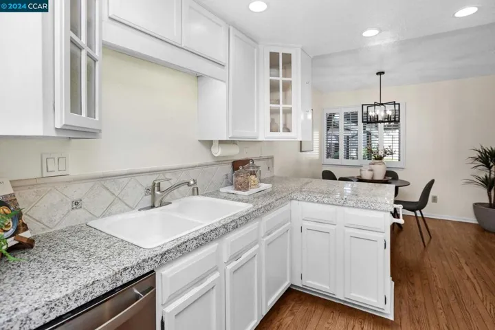6 Donegal Way, Martinez, California 94553