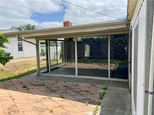 5561 Fox Hills Avenue, Buena Park, California 90621