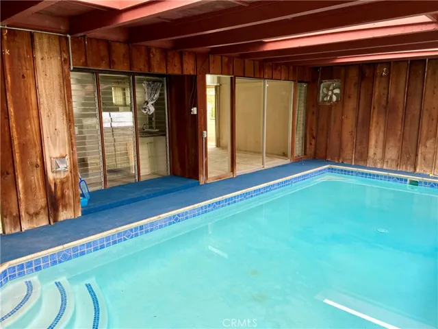 Pool Rm
