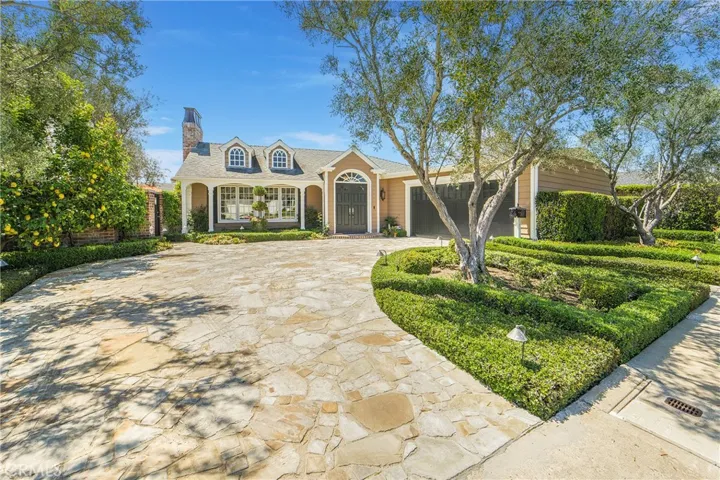 1401 Santanella, Corona Del Mar, California 92625