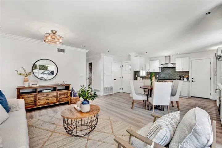 NEW NEW NEW, It’s like Living in a Brand New Home!