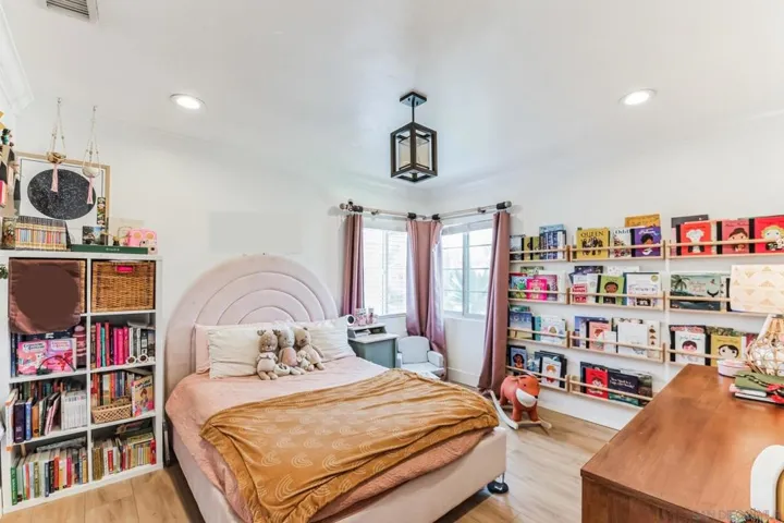 5173 Ewing St, San Diego, California 92115