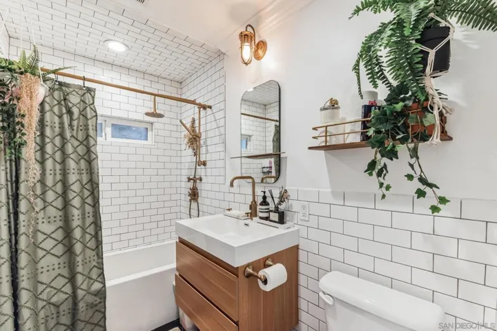 5173 Ewing St, San Diego, California 92115