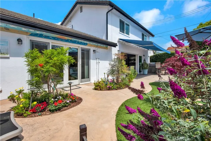 17568 Oak Street, Fountain Valley, California 92708