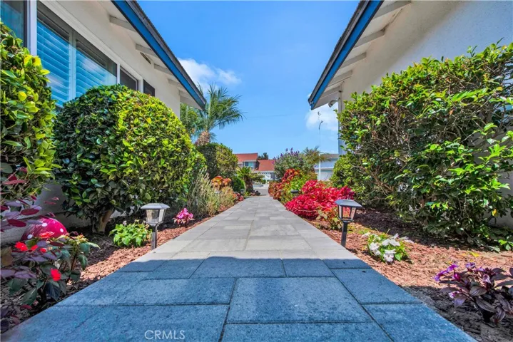 17568 Oak Street, Fountain Valley, California 92708