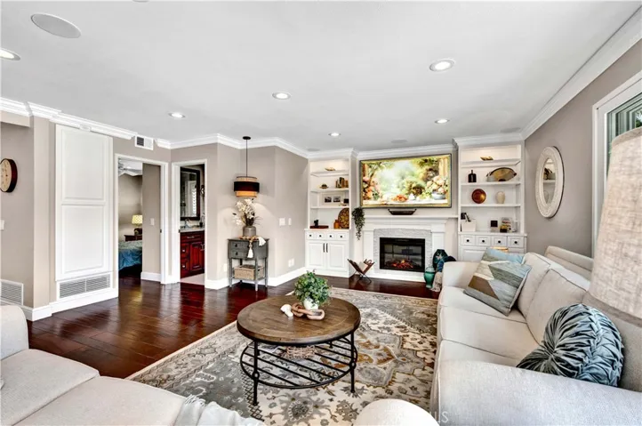 17568 Oak Street, Fountain Valley, California 92708