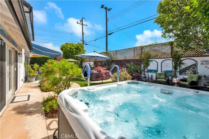 17568 Oak Street, Fountain Valley, California 92708