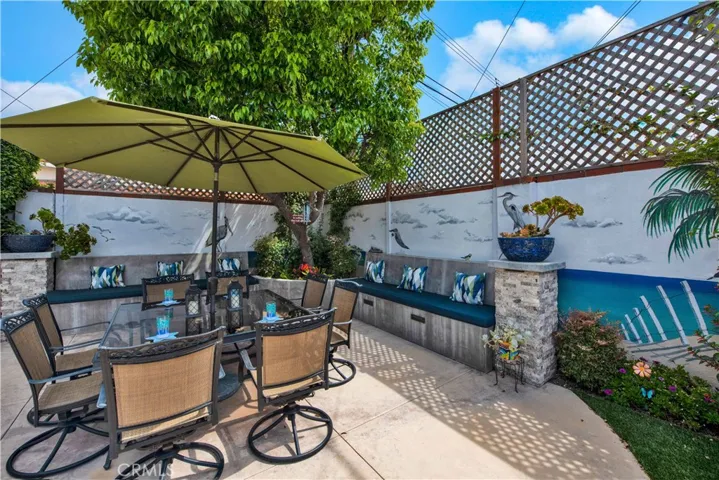 17568 Oak Street, Fountain Valley, California 92708