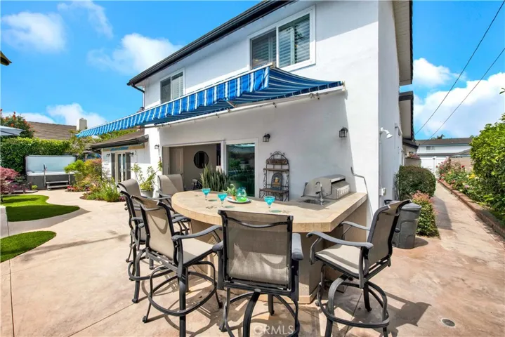 17568 Oak Street, Fountain Valley, California 92708