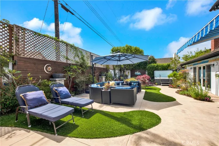 17568 Oak Street, Fountain Valley, California 92708