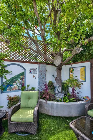 17568 Oak Street, Fountain Valley, California 92708