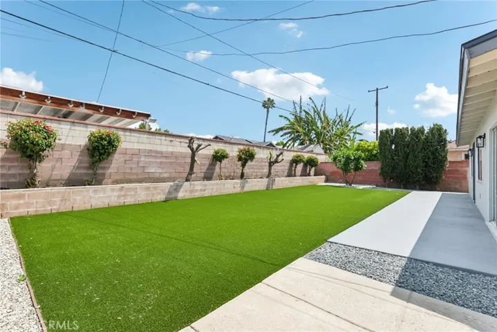 935 E Armstead Street, Azusa, California 91702