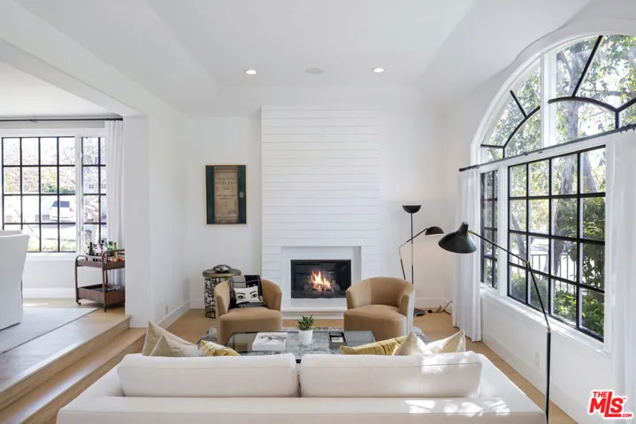 16075 Northfield Street, Pacific Palisades, California 90272
