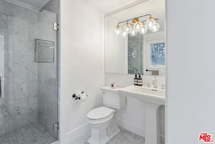 16075 Northfield Street, Pacific Palisades, California 90272