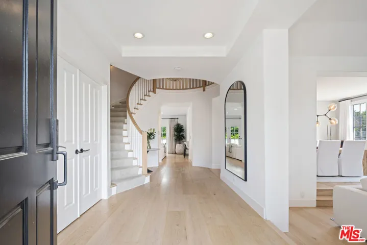 16075 Northfield Street, Pacific Palisades, California 90272