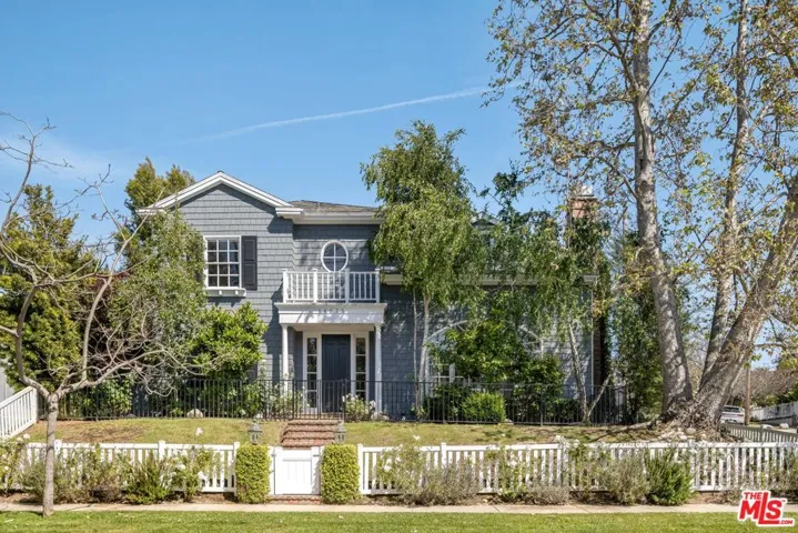 16075 Northfield Street, Pacific Palisades, California 90272