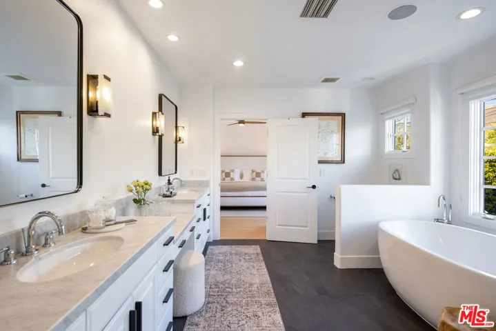 16075 Northfield Street, Pacific Palisades, California 90272