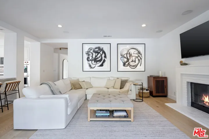 16075 Northfield Street, Pacific Palisades, California 90272
