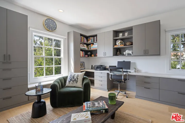 16075 Northfield Street, Pacific Palisades, California 90272