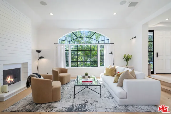 16075 Northfield Street, Pacific Palisades, California 90272