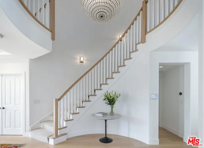 16075 Northfield Street, Pacific Palisades, California 90272