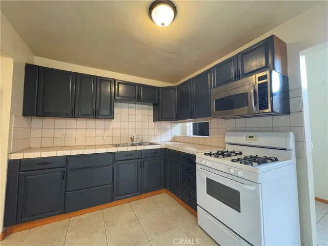 1349 Walnut Avenue, Long Beach, California 90813