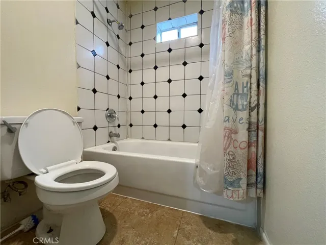 1349 Walnut Avenue, Long Beach, California 90813