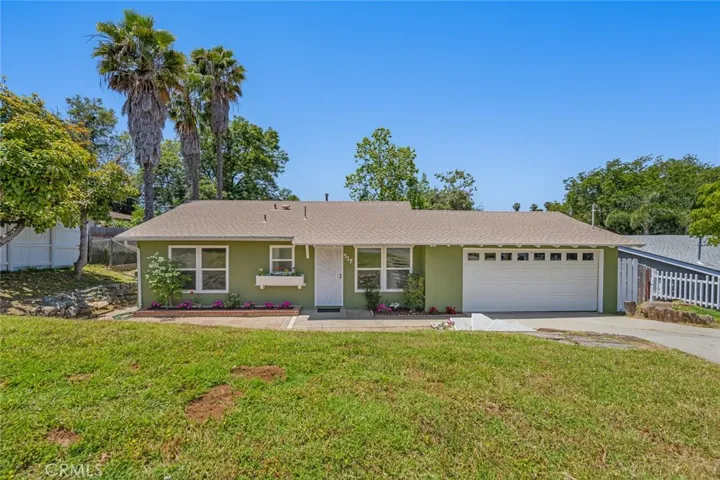 517 Potter Street, Fallbrook, California 92028
