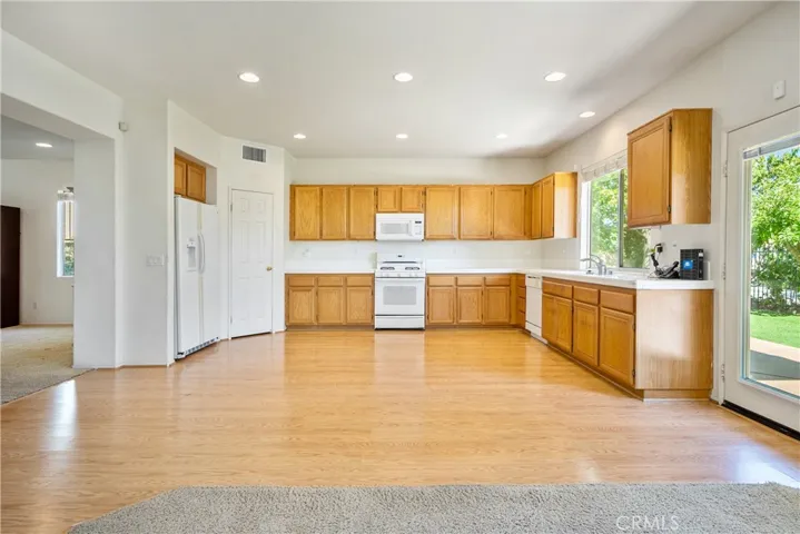 745 Camino Real Avenue, Palmdale, California 93551