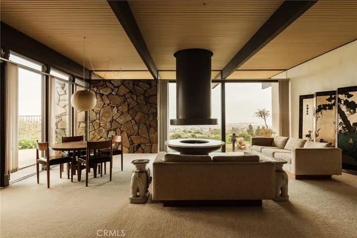 2072 Chandeleur Drive, Rancho Palos Verdes, California 90275
