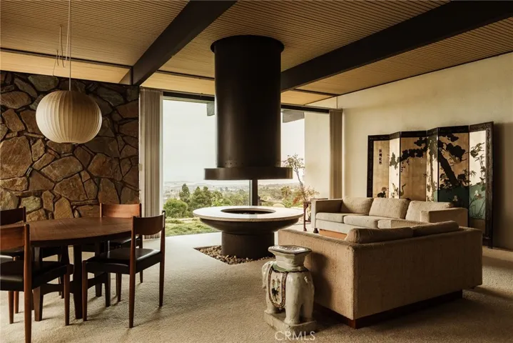 2072 Chandeleur Drive, Rancho Palos Verdes, California 90275