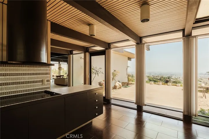 2072 Chandeleur Drive, Rancho Palos Verdes, California 90275