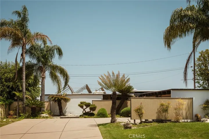 2072 Chandeleur Drive, Rancho Palos Verdes, California 90275