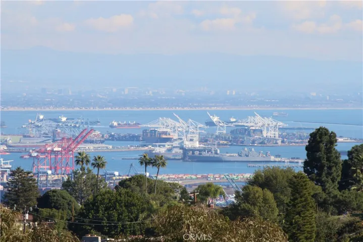 2072 Chandeleur Drive, Rancho Palos Verdes, California 90275